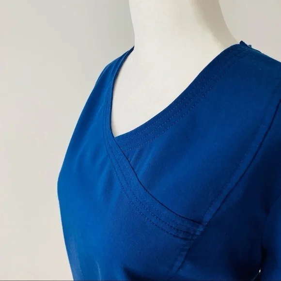 Healing Hands Blue Plus Size Scrub Top 3X - Picture 4 of 8